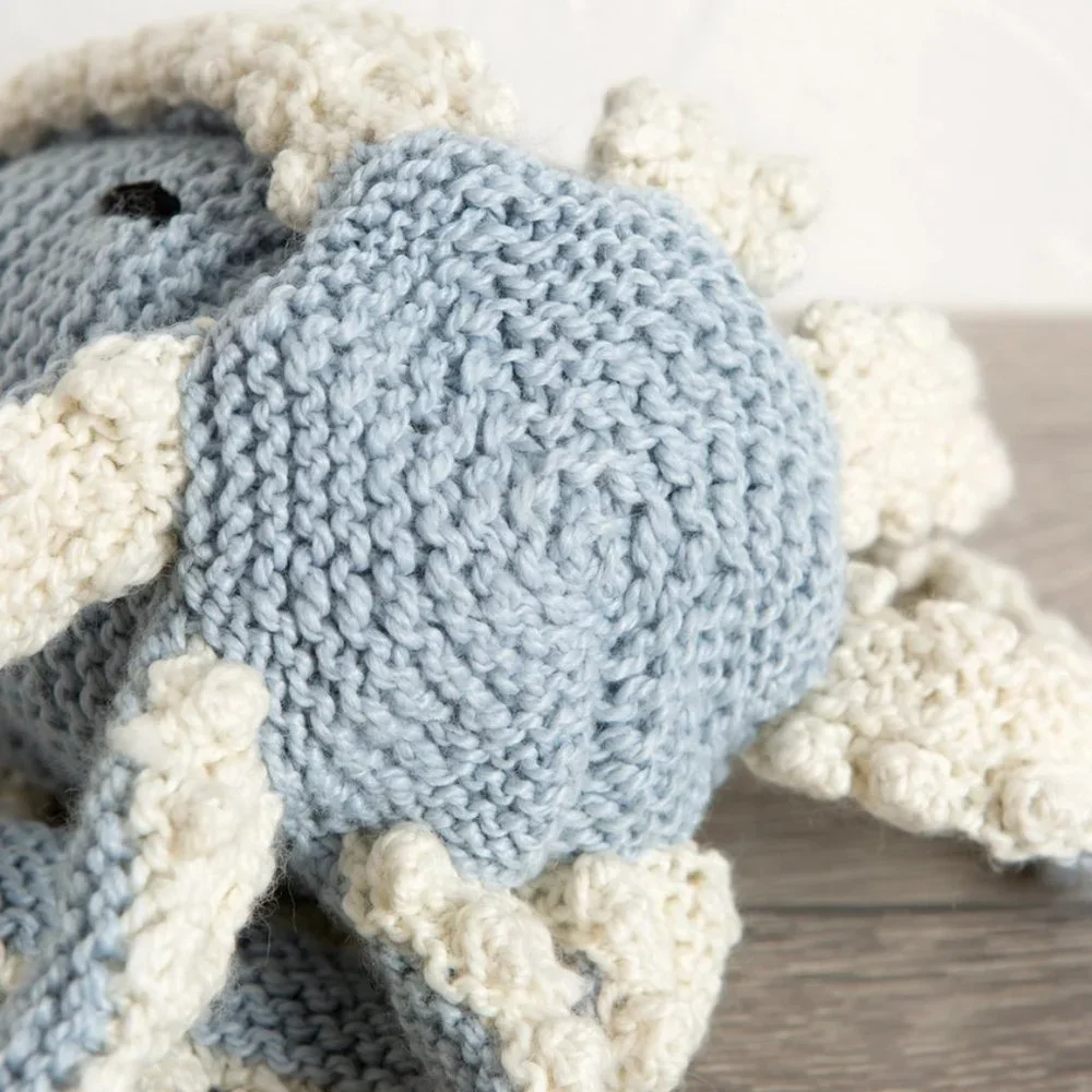 Robyn Octopus Knitting Kit - Picture 4 of 8